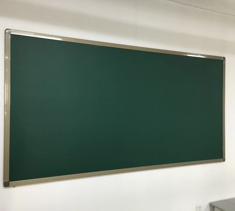 定制平面綠板 實(shí)用書寫與高空間融合的教學(xué)選擇